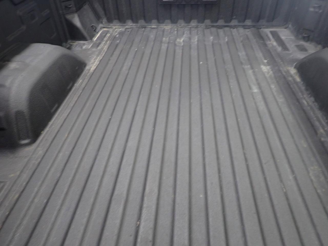 2025 GMC Sierra 1500 Elevation 4WD CREW CAB 6'4" BOX Listowel ON