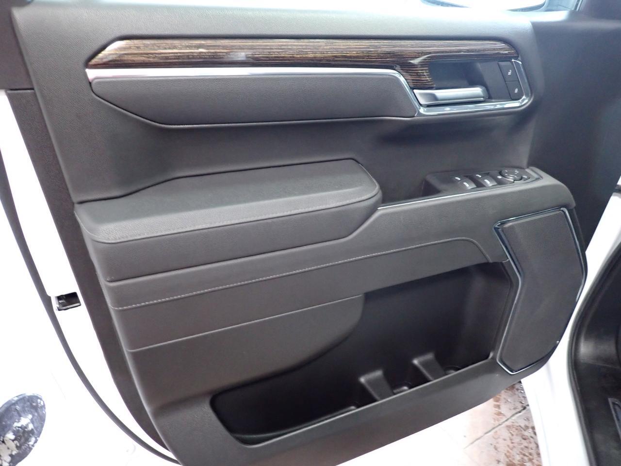 2025 GMC Sierra 1500 Elevation 4WD CREW CAB Listowel ON