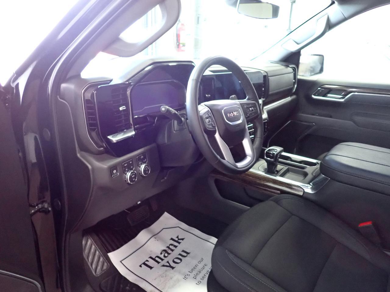 2025 GMC Sierra 1500 Elevation CREW CAB 4WD Listowel ON