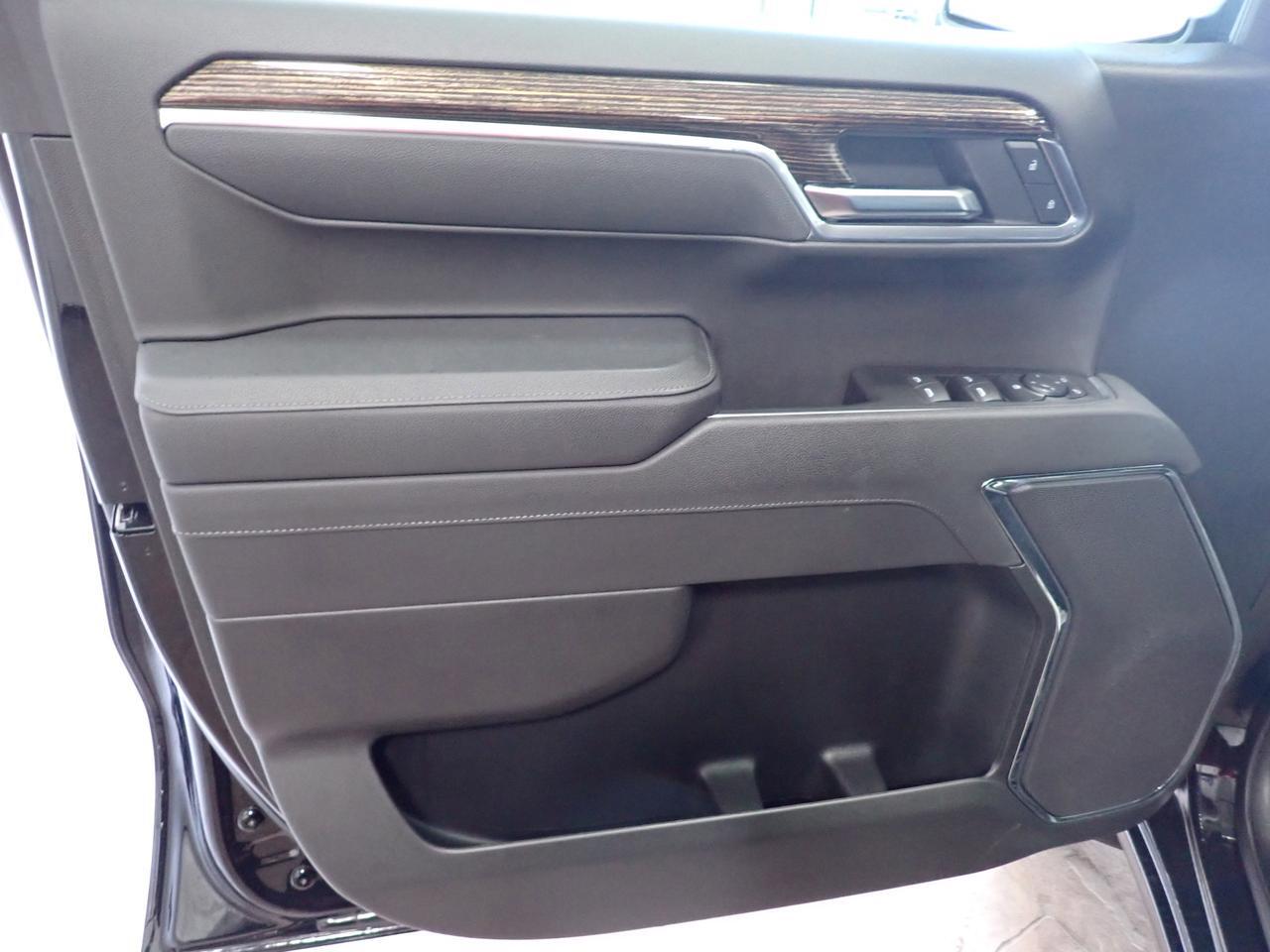 2025 GMC Sierra 1500 Elevation CREW CAB 4WD Listowel ON