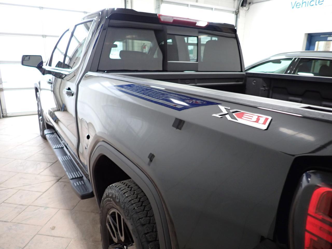 2025 GMC Sierra 1500 Elevation CREW CAB 4WD NAVI BUCKETS 5'8" BOX *DIESEL* Listowel ON