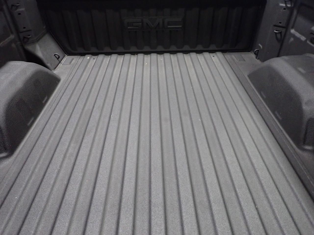 2025 GMC Sierra 1500 Elevation CREW CAB 4WD NAVI BUCKETS 5'8" BOX *DIESEL* Listowel ON