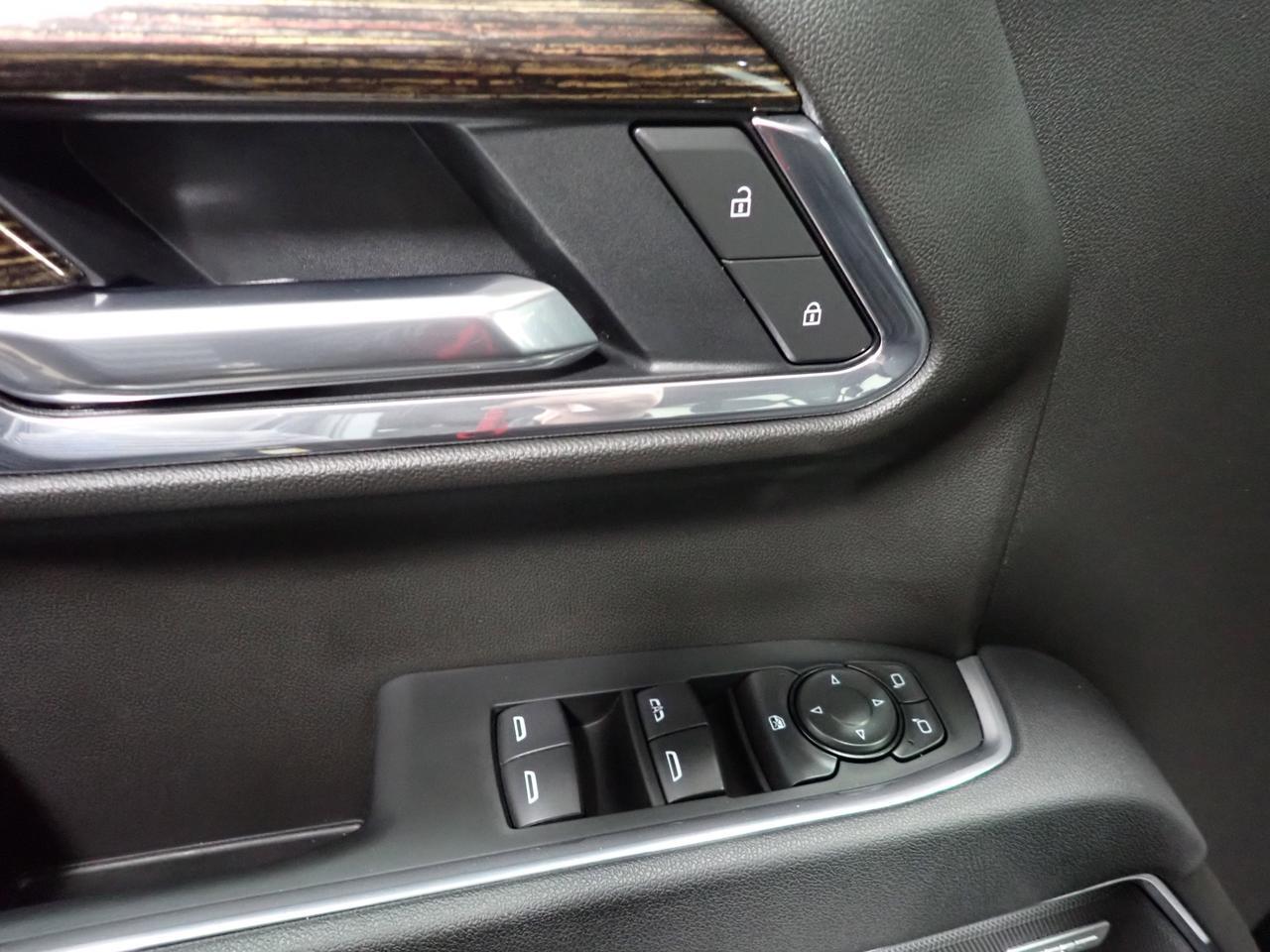 2025 GMC Sierra 1500 Elevation CREW CAB 4WD NAVI BUCKETS SHORT BOX *DIESEL* Listowel ON