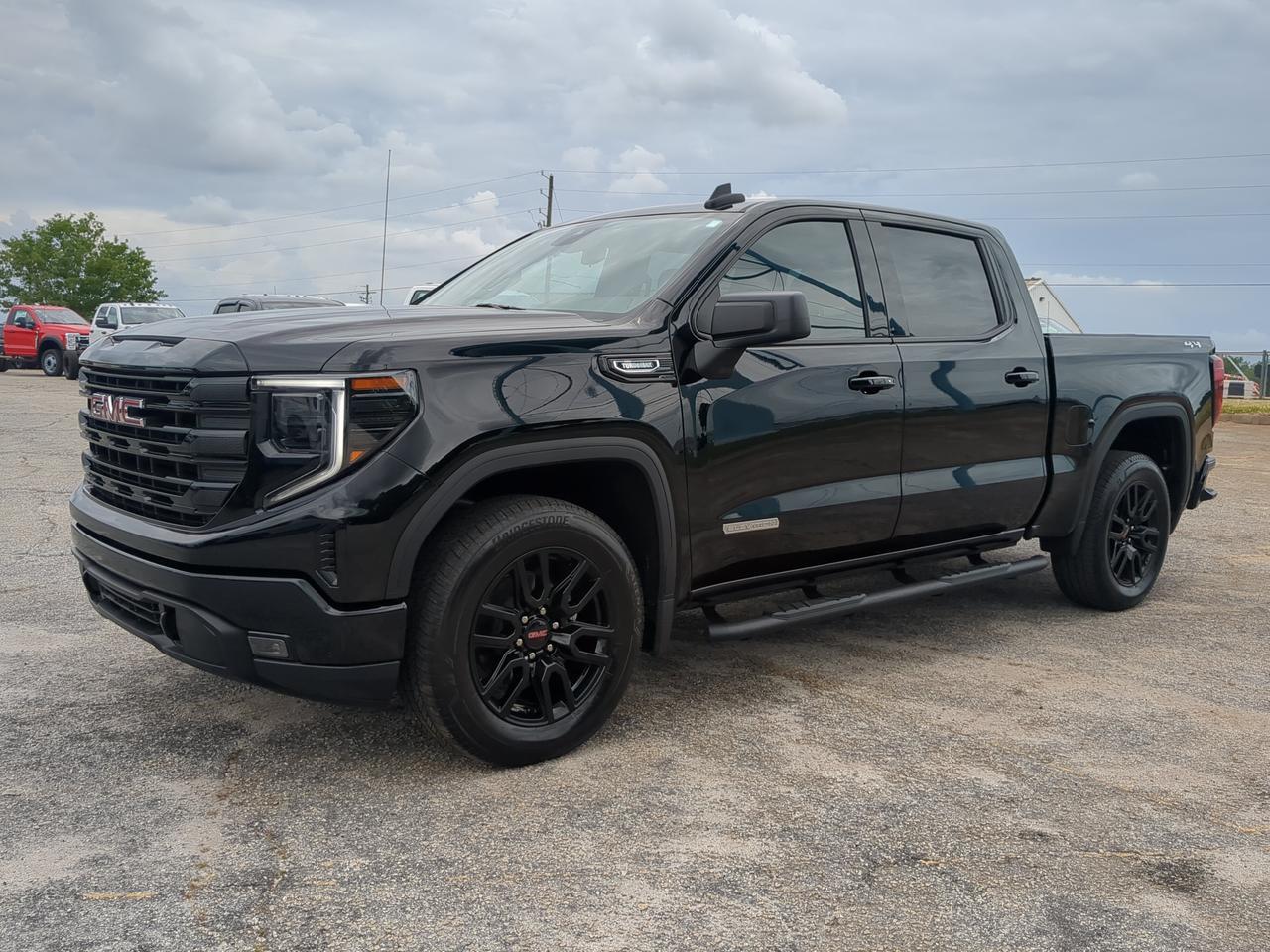 2025 GMC Sierra 1500 Elevation Appleton WI
