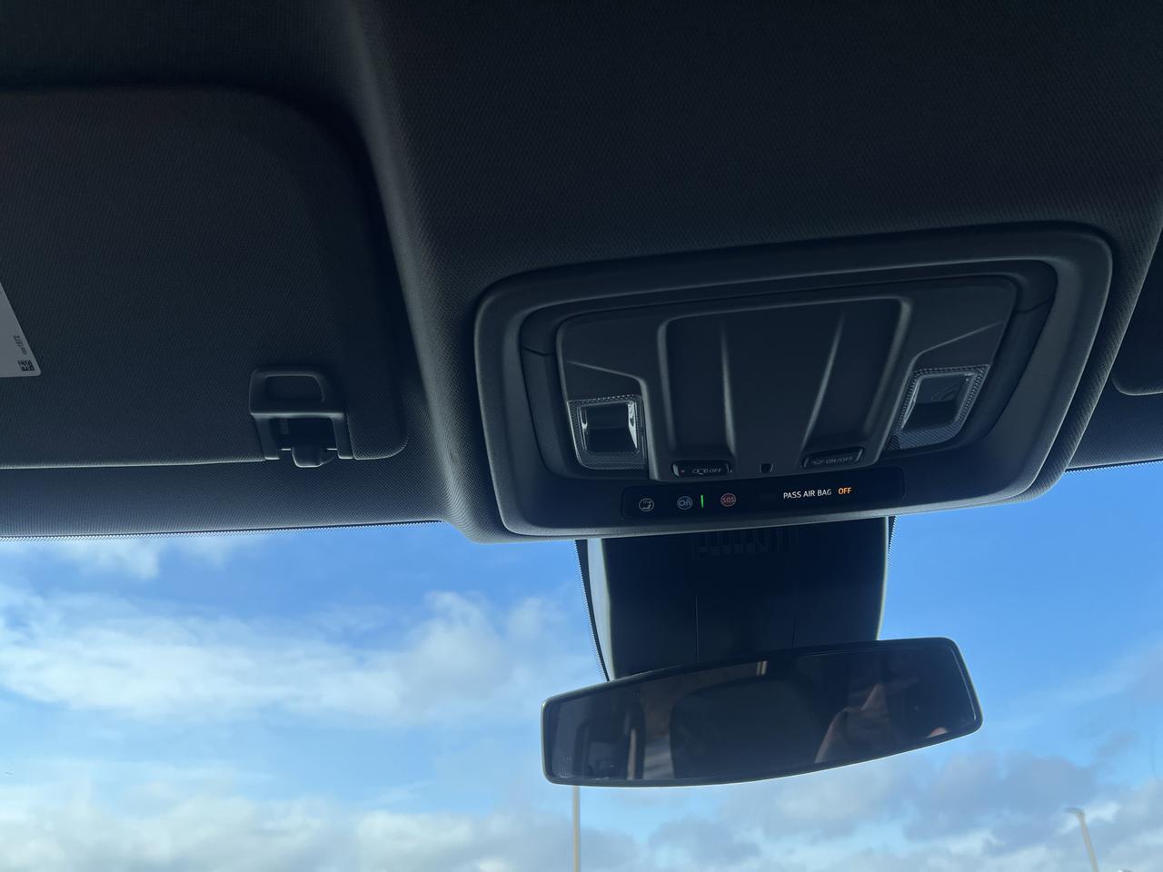 2025 GMC Sierra 1500 Elevation X31 Crew Cab 4WD 3.0L DuramaxDiesel w/HtdSeats HtdSteeringWheel 10-WayPwrDrvrSeat Saukville WI