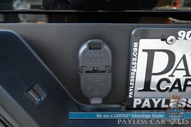 2025 GMC Sierra 1500 PRO / 4X4 / Single Cab / Power Drivers Seat / Lane Departure & Forward Collision Alert / Apple CarPlay & Android Auto / Keyless Entry & Start / Block Heater / Tow Pkg / 26 Inch Wheels / Only 1K Miles / 1-Owner Anchorage AK