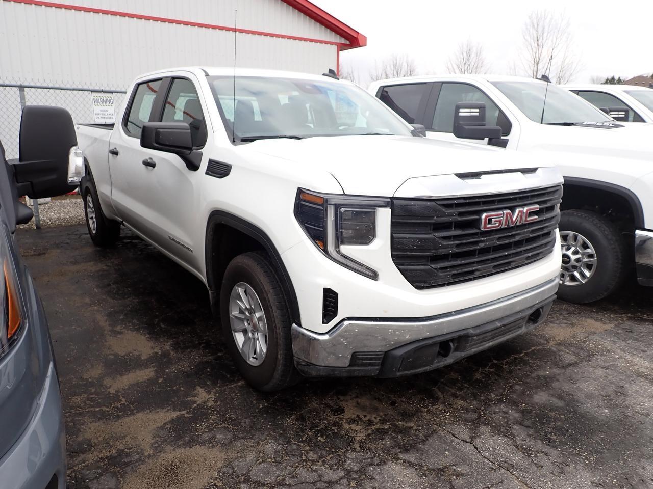 2025 GMC Sierra 1500 Pro 4WD CREW CAB