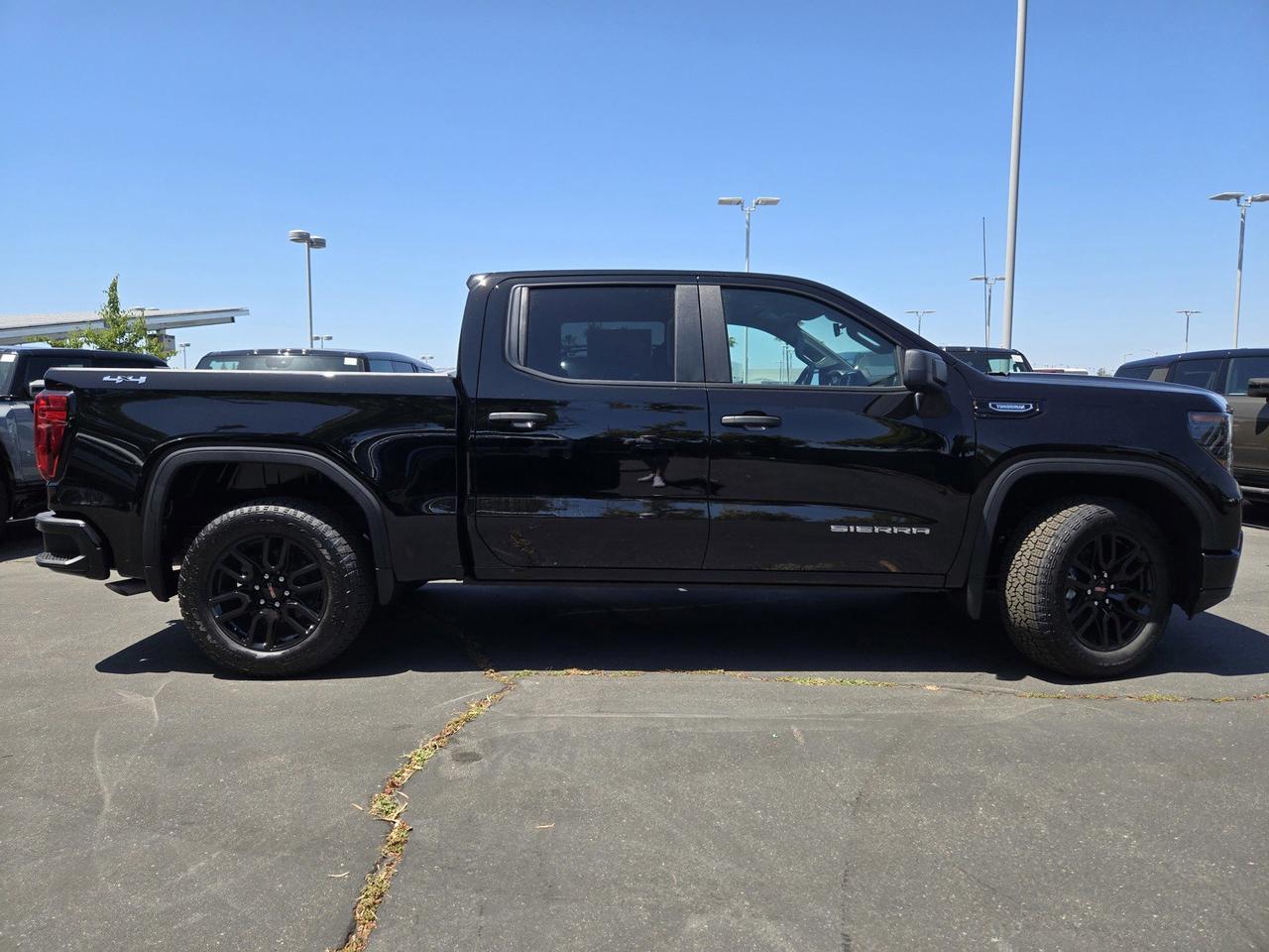 2025 GMC Sierra 1500 Pro