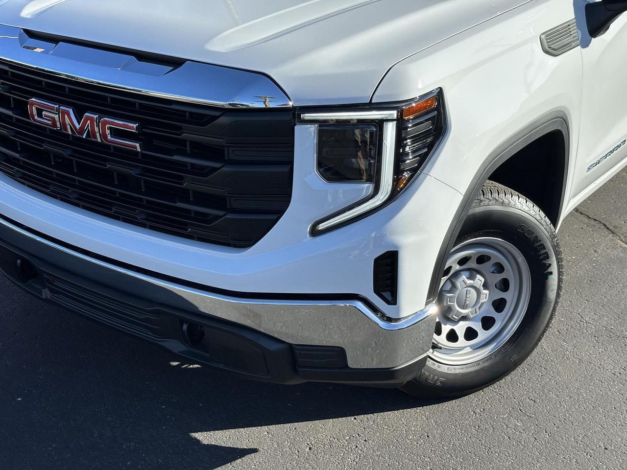 2025 GMC Sierra 1500 Pro Tucson AZ