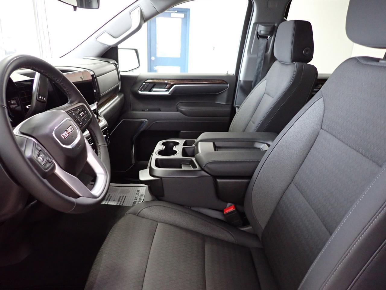 2025 GMC Sierra 1500 SLE 4WD CREW CAB 5.5 BOX Listowel ON