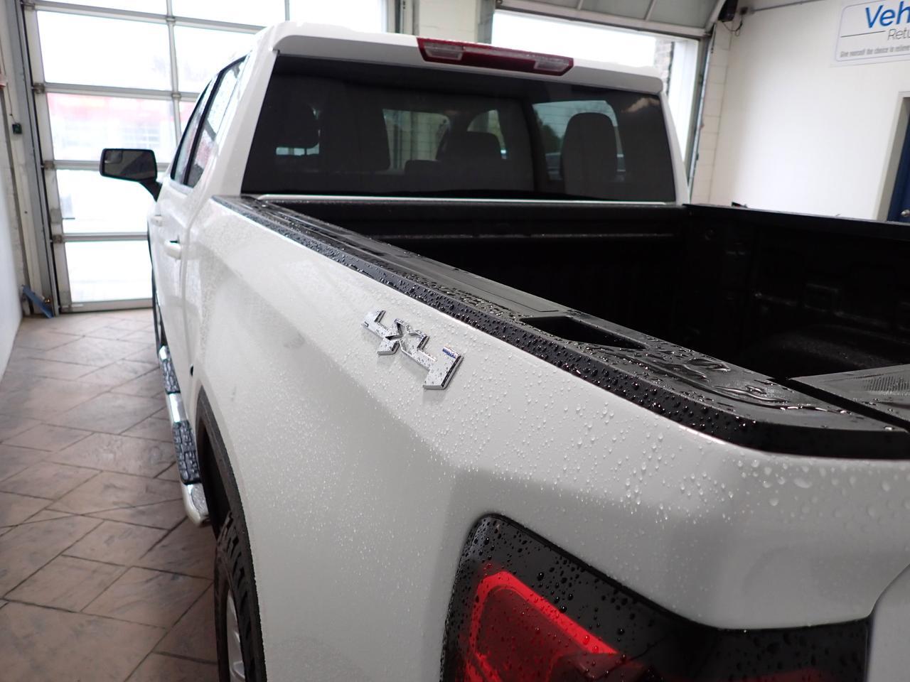 2025 GMC Sierra 1500 SLE 4WD CREW CAB 5.8 BOX Listowel ON