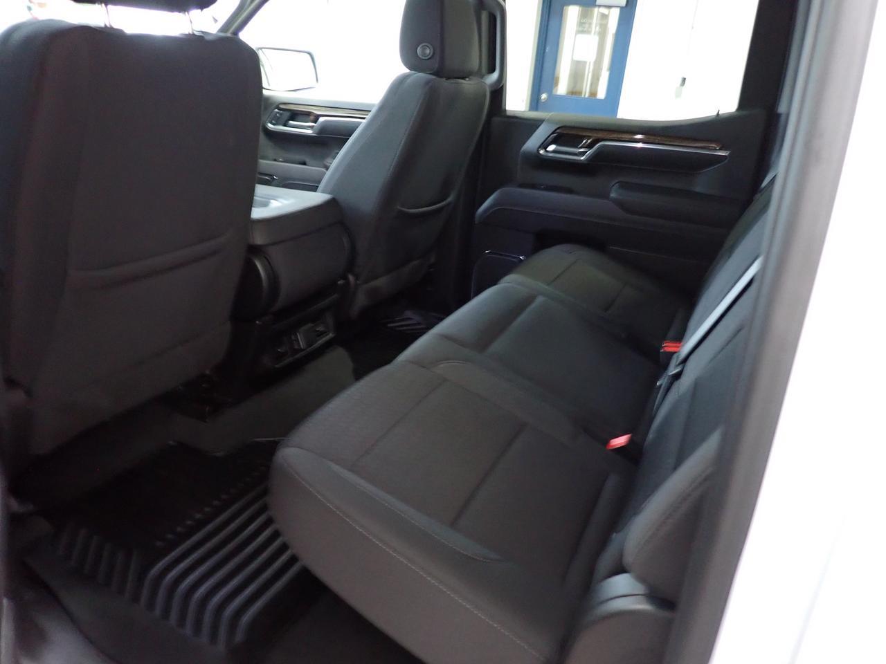 2025 GMC Sierra 1500 SLE 4WD CREW CAB 5.8 BOX Listowel ON
