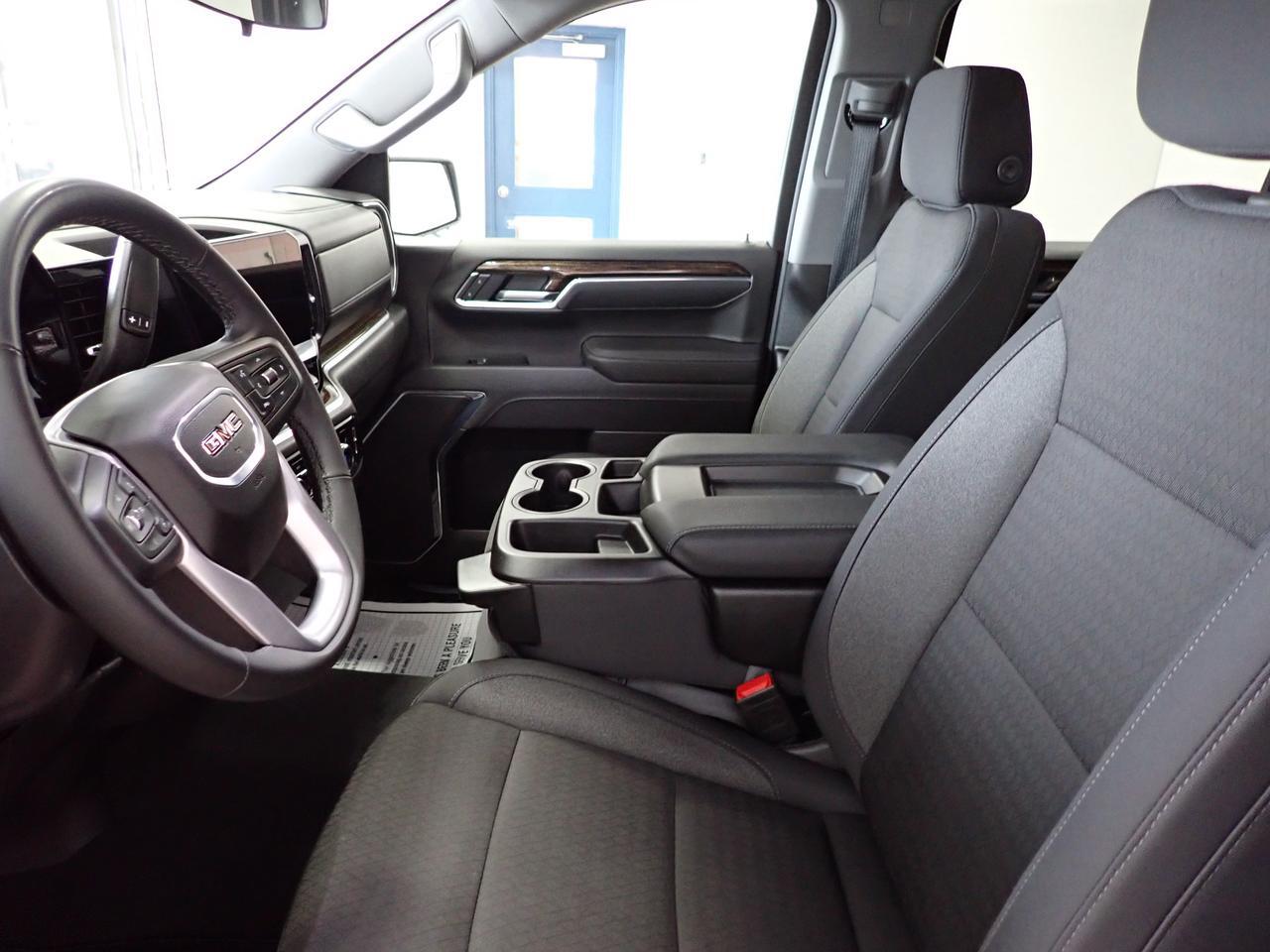 2025 GMC Sierra 1500 SLE 4WD CREW CAB 5.8 BOX Listowel ON