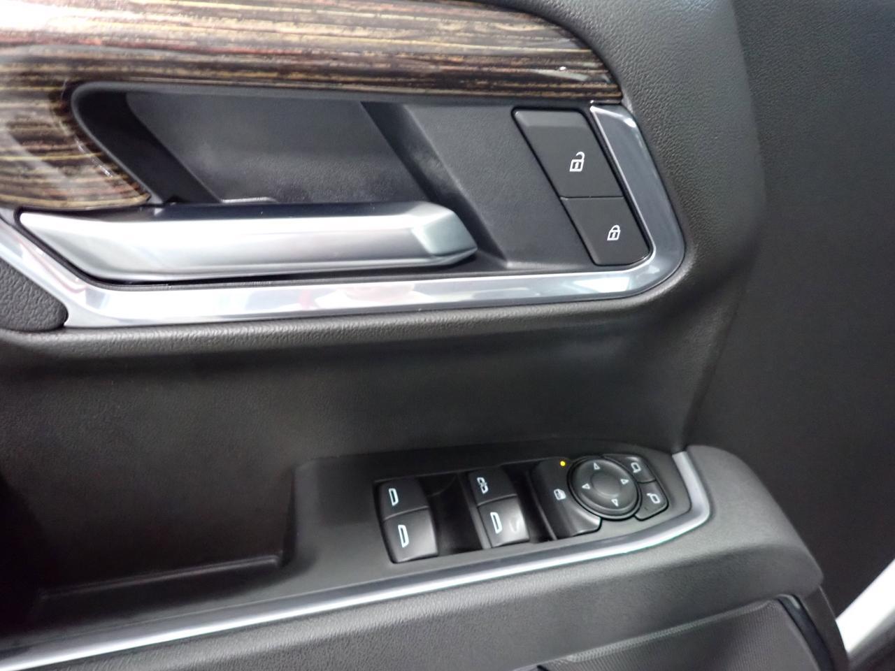 2025 GMC Sierra 1500 SLE 4WD CREW CAB Listowel ON