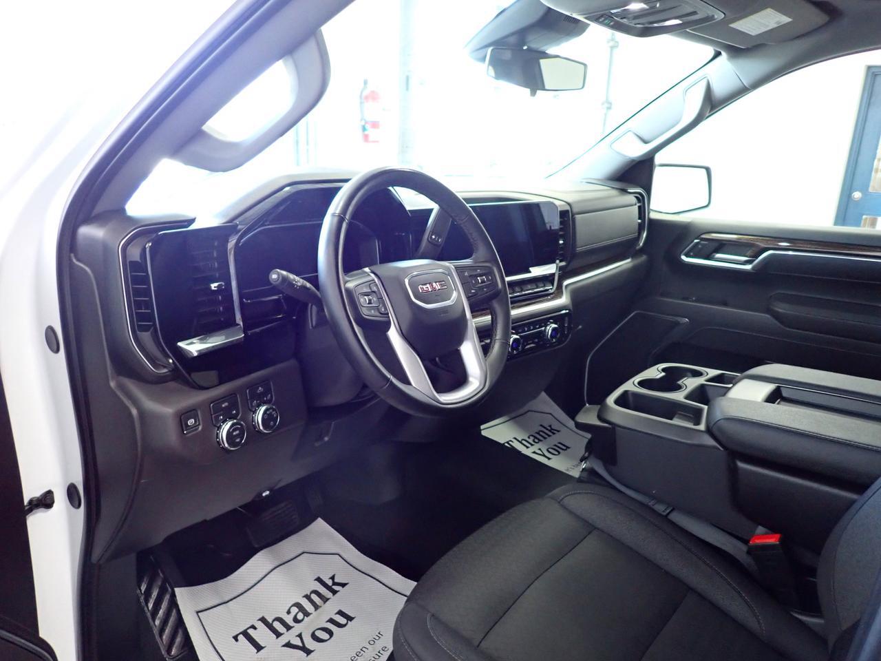 2025 GMC Sierra 1500 SLE 4WD CREW CAB NAVI 6'4" BOX Listowel ON