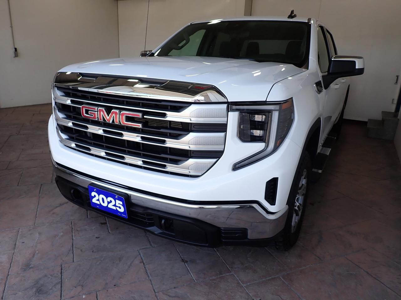 2025 GMC Sierra 1500 SLE 4WD CREW CAB NAVI Listowel ON