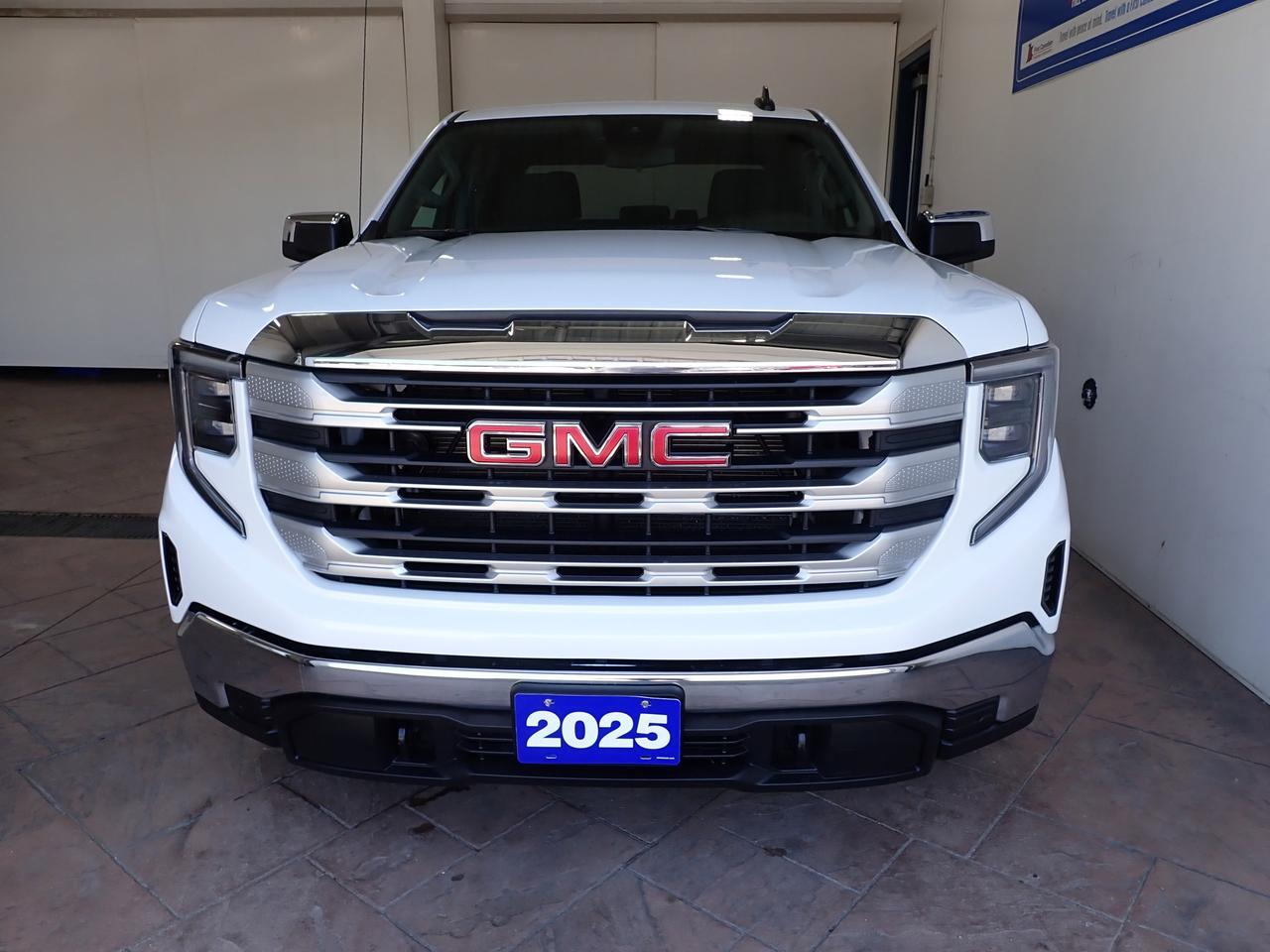 2025 GMC Sierra 1500 SLE 4WD CREW CAB NAVI Listowel ON