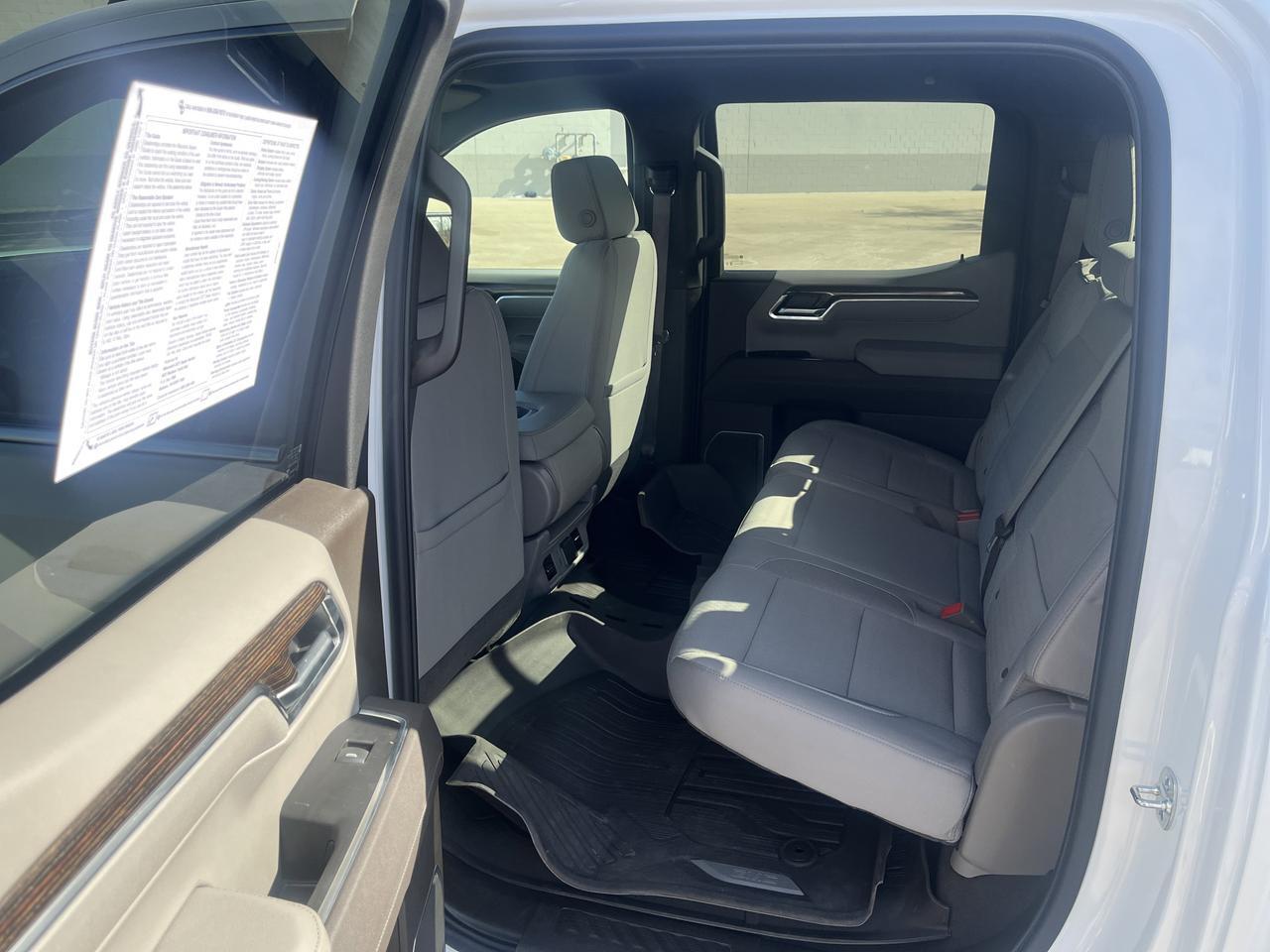 2025 GMC Sierra 1500 SLE Crew Cab 4WD Preferred Safety+Pkgs w/AdptvCrz Spray-OnBedliner ChromeAssistSteps HD-SurroundVsn Saukville WI