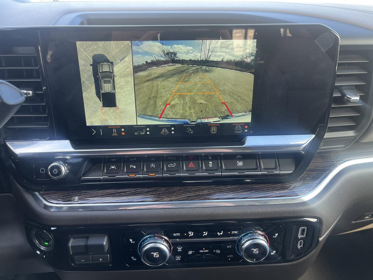 2025 GMC Sierra 1500 SLE Crew Cab 4WD Preferred Safety+Pkgs w/AdptvCrz Spray-OnBedliner ChromeAssistSteps HD-SurroundVsn Saukville WI