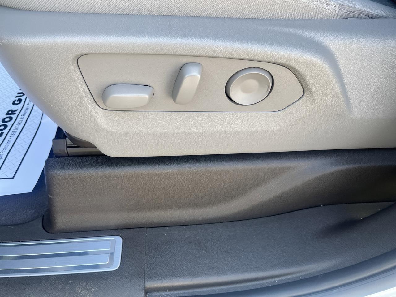 2025 GMC Sierra 1500 SLE Crew Cab 4WD Preferred Safety+Pkgs w/AdptvCrz Spray-OnBedliner ChromeAssistSteps HD-SurroundVsn Saukville WI