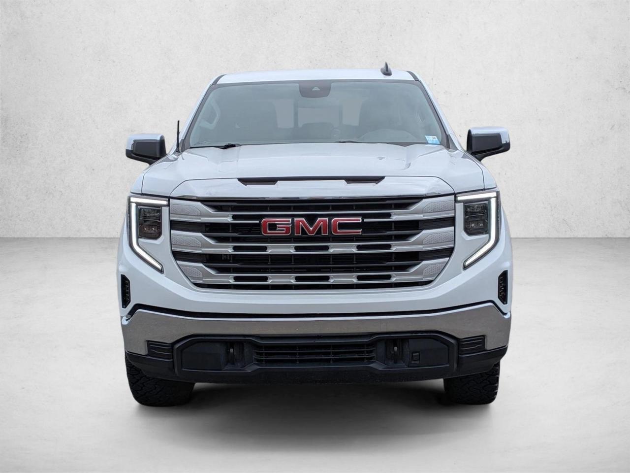 2025 GMC Sierra 1500 SLE