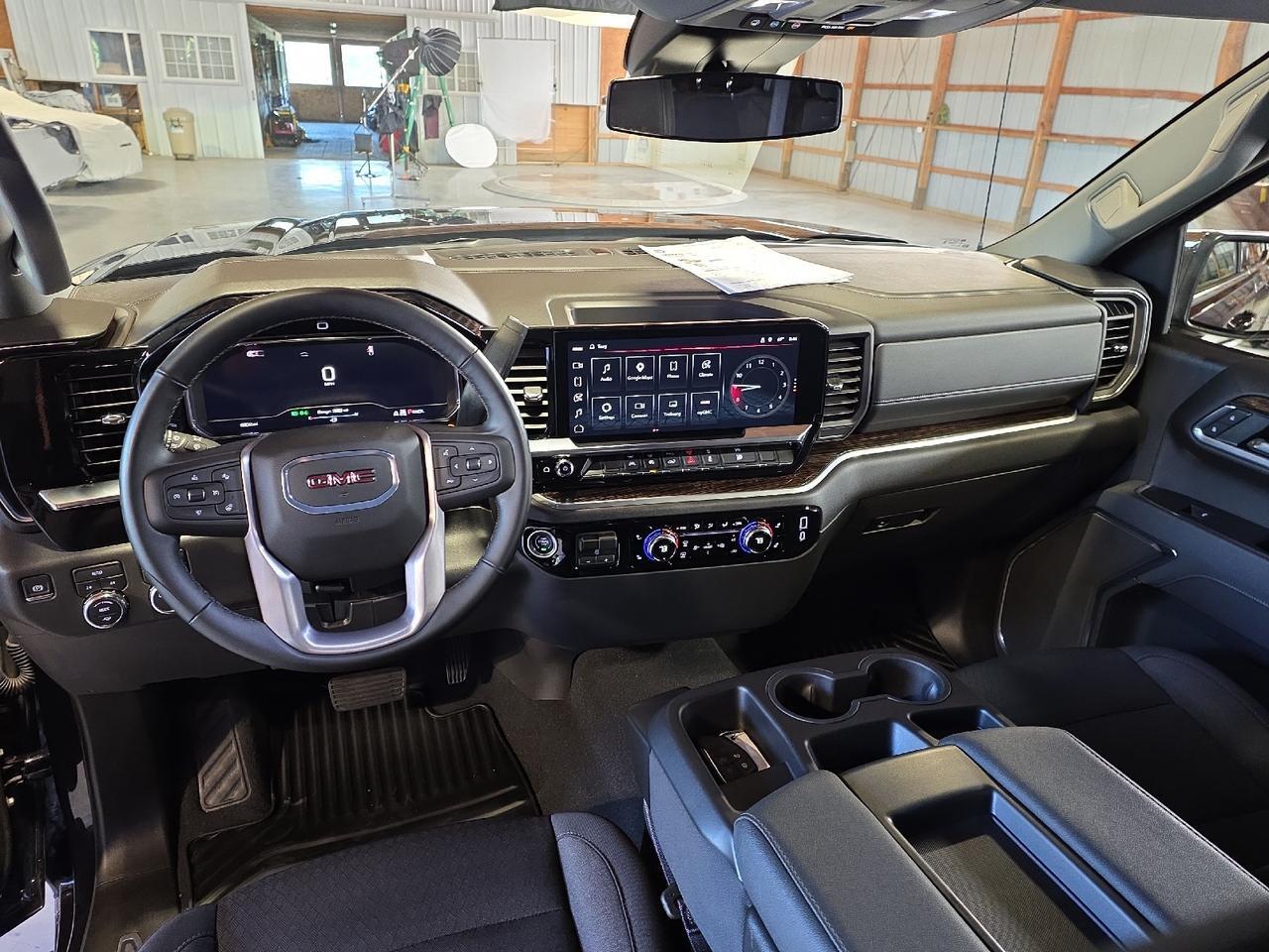 2025 GMC Sierra 1500 SLE Sand Lake NY