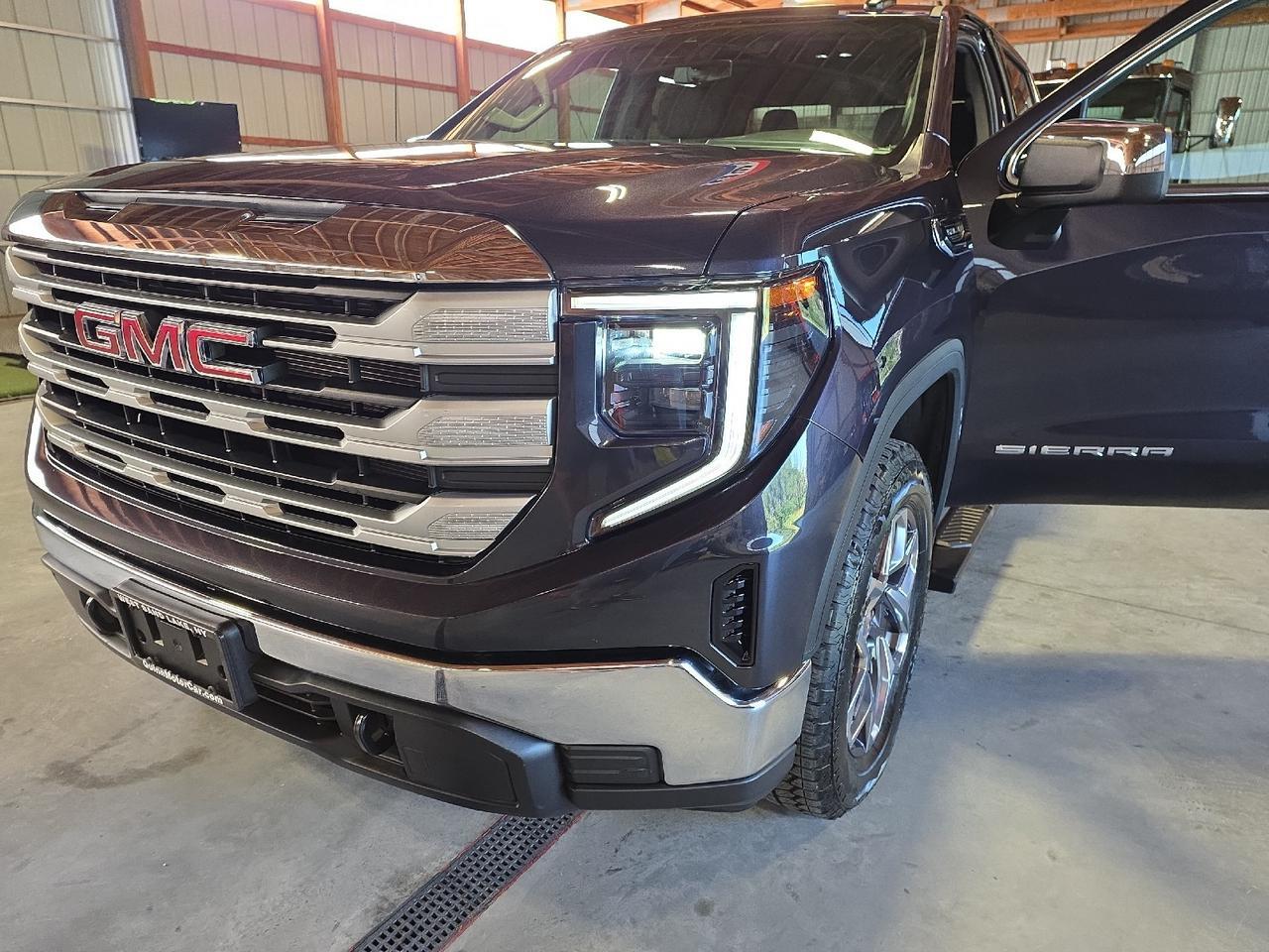2025 GMC Sierra 1500 SLE Sand Lake NY