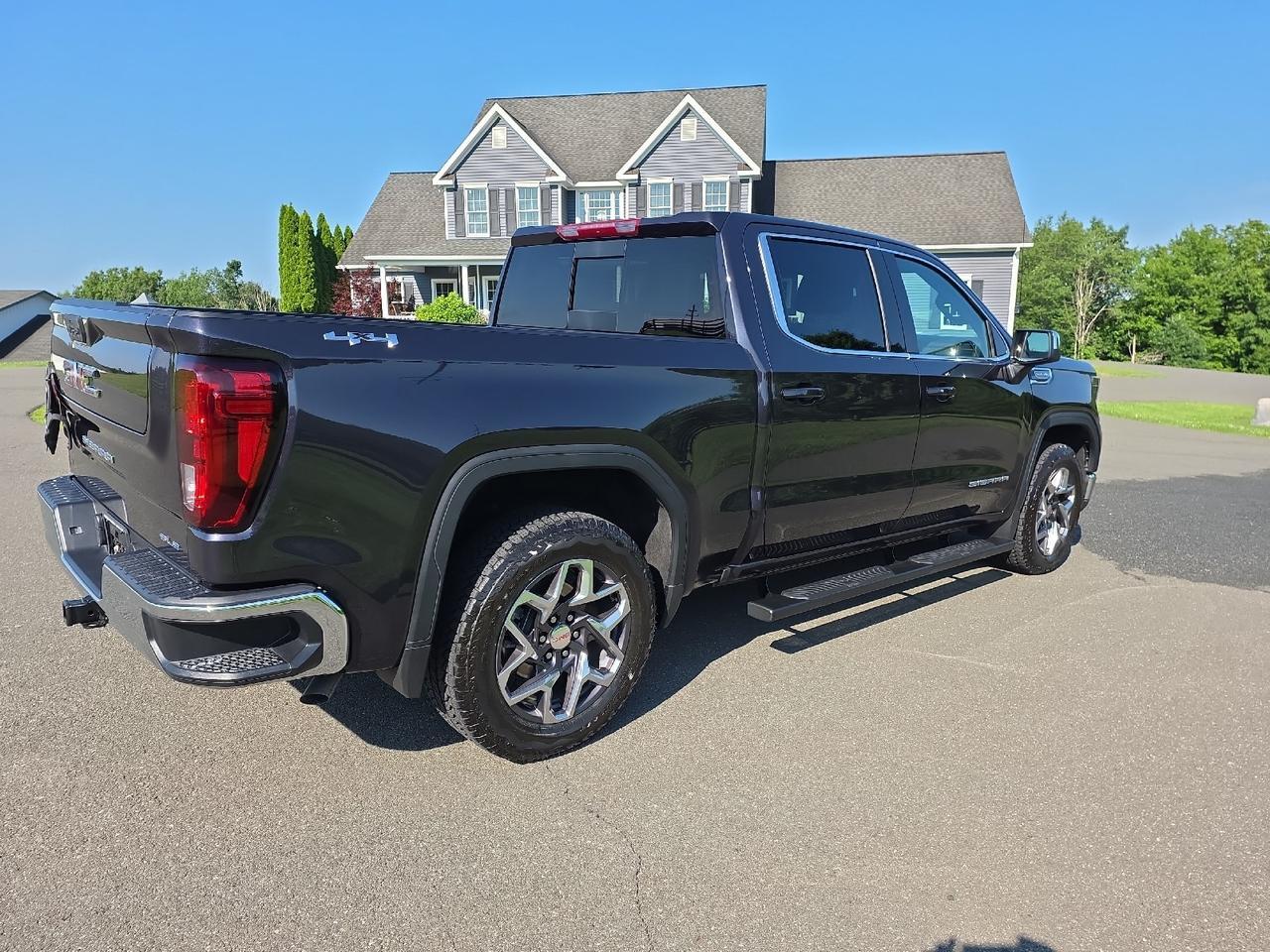 2025 GMC Sierra 1500 SLE Sand Lake NY