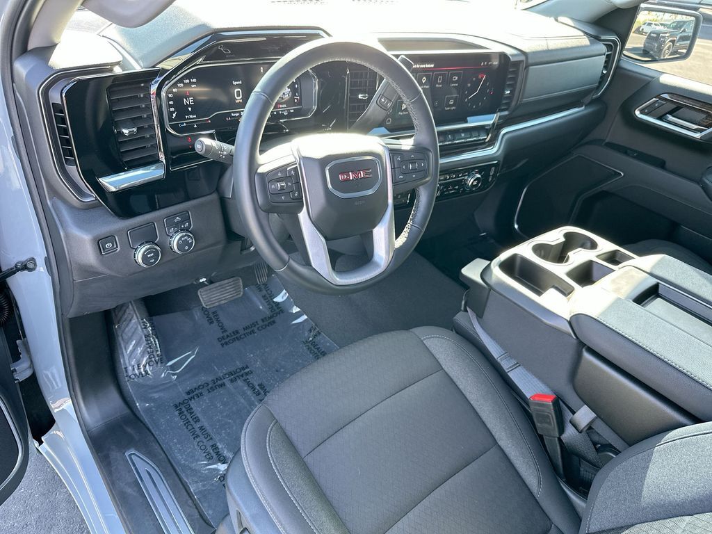 2025 GMC Sierra 1500 SLE