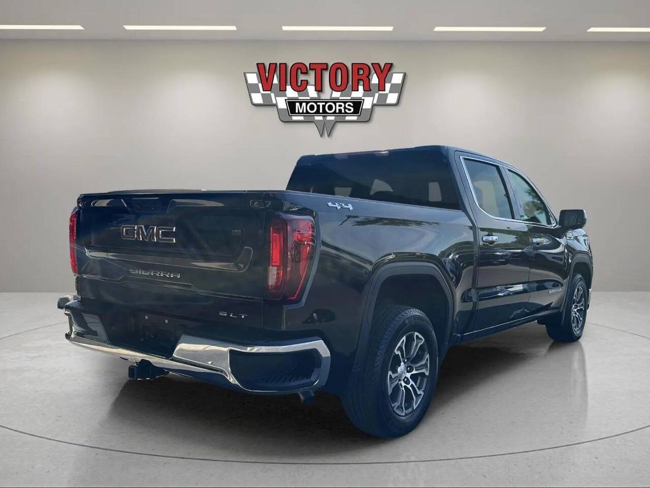 2025 GMC Sierra 1500 SLT 4x4 4dr Crew Cab 5.8 ft. SB Chesterfield MI
