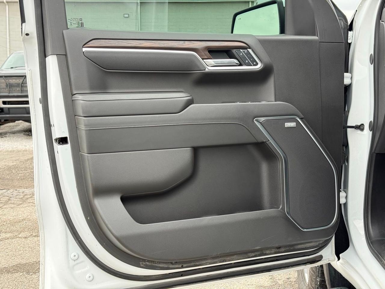 2025 GMC Sierra 1500 SLT Crestwood KY