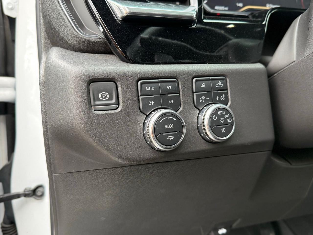 2025 GMC Sierra 1500 SLT Crestwood KY