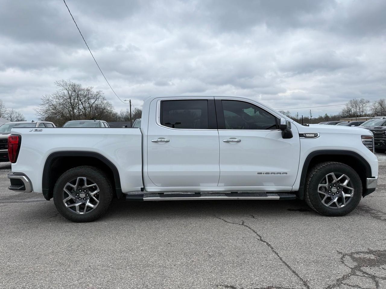 2025 GMC Sierra 1500 SLT Crestwood KY