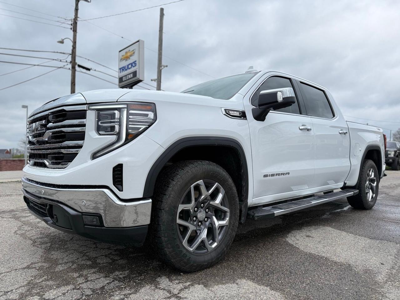 2025 GMC Sierra 1500 SLT