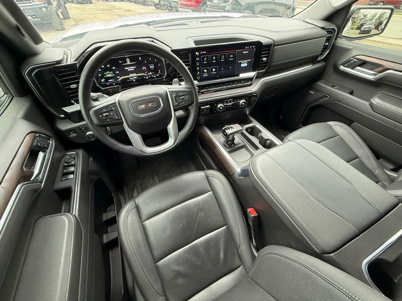 2025 GMC Sierra 1500 SLT Crestwood KY