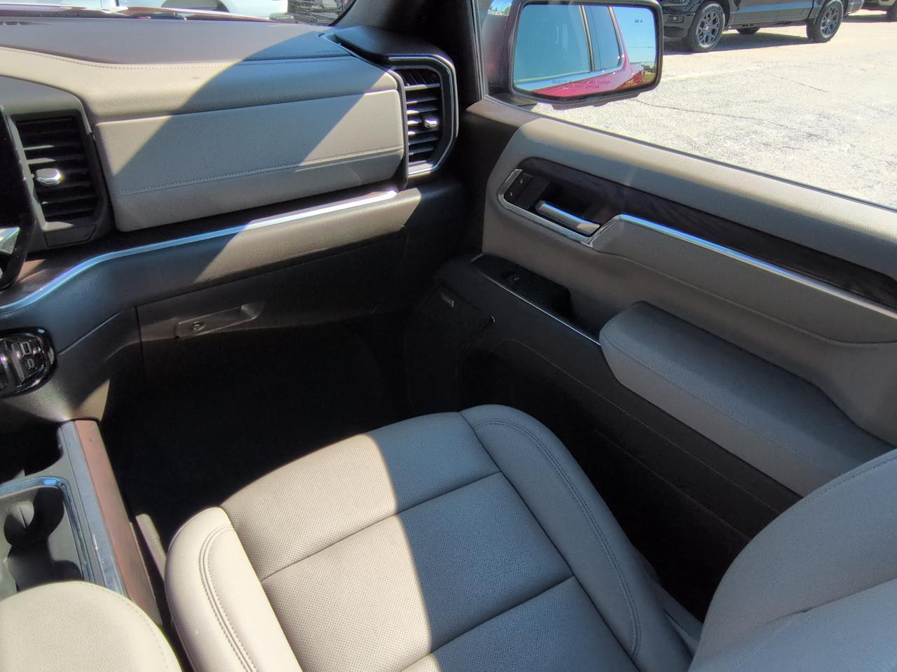 2025 GMC Sierra 1500 SLT Appleton WI