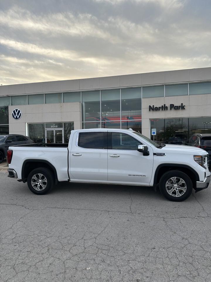 2025 GMC Sierra 1500 SLT