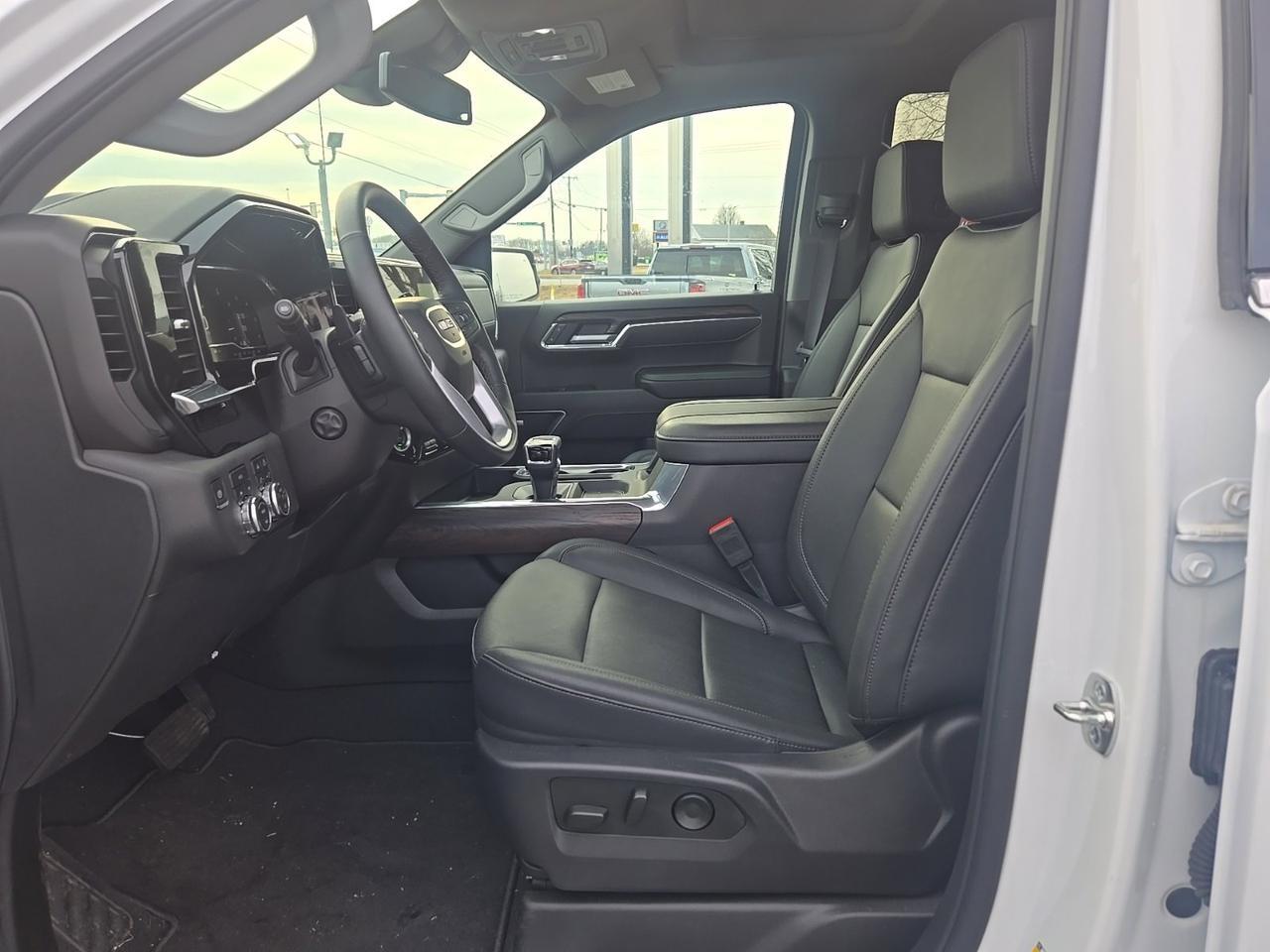 2025 GMC Sierra 1500 SLT Fredericksburg VA