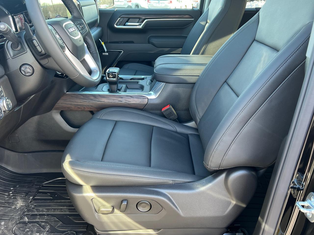 2025 GMC Sierra 1500 SLT Hagerstown MD