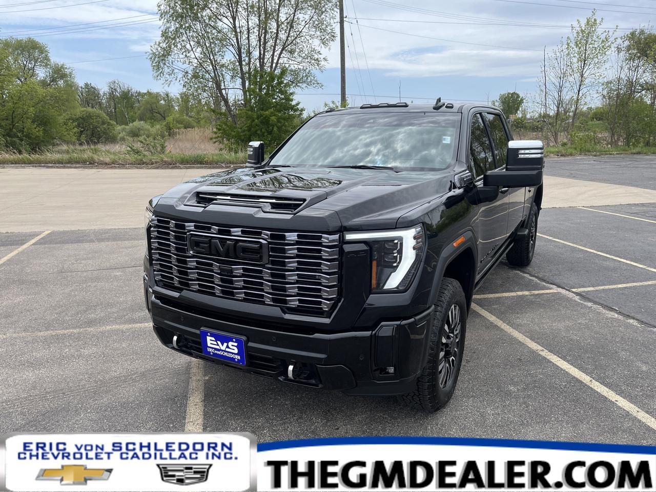 2025 GMC Sierra 2500HD 2500HD Denali Ultimate Crew Cab 4WD DuramaxDiesel w/Sunroof HtdCldMemBuckets Bose HD-SurroundVision