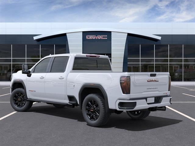 2025 GMC Sierra 2500HD 4WD Crew Cab Standard Bed AT4 Seaside CA