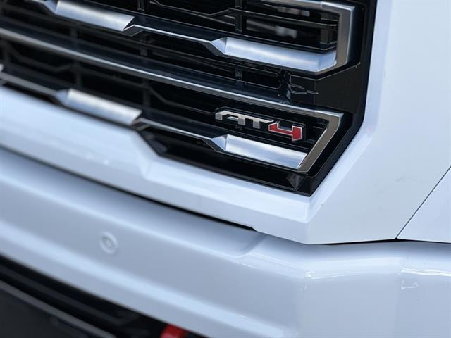 2025 GMC Sierra 2500HD 4WD Crew Cab Standard Bed AT4 Tucson AZ