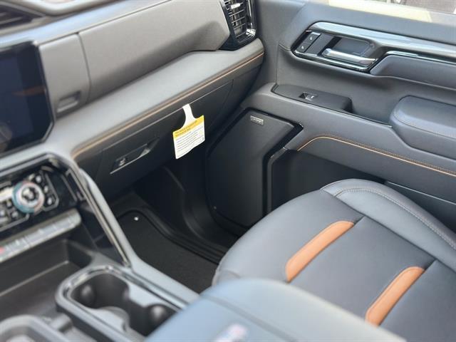 2025 GMC Sierra 2500HD 4WD Crew Cab Standard Bed AT4 Tucson AZ