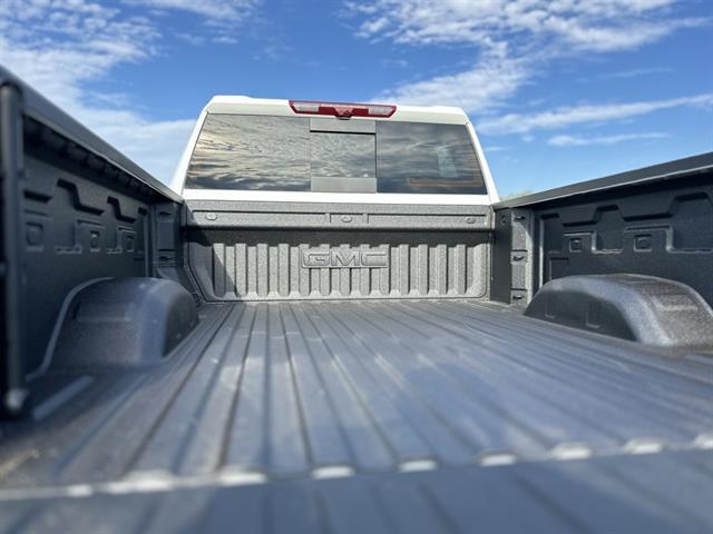 2025 GMC Sierra 2500HD 4WD Crew Cab Standard Bed AT4 Tucson AZ