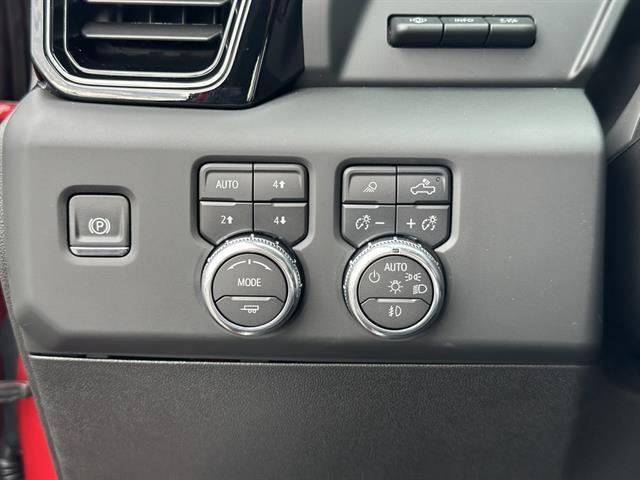 2025 GMC Sierra 2500HD 4WD Crew Cab Standard Bed AT4 Tucson AZ