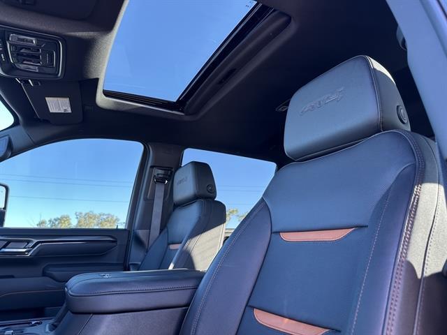 2025 GMC Sierra 2500HD 4WD Crew Cab Standard Bed AT4 Tucson AZ