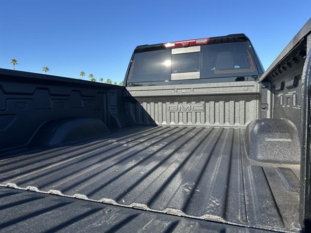 2025 GMC Sierra 2500HD 4WD Crew Cab Standard Bed AT4 Tucson AZ