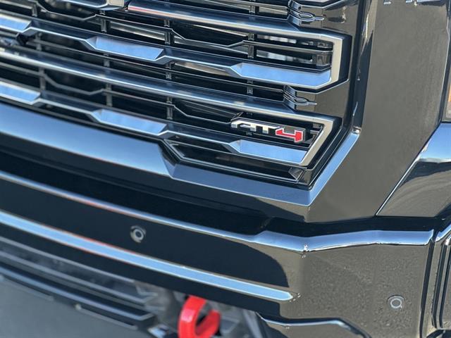 2025 GMC Sierra 2500HD 4WD Crew Cab Standard Bed AT4 Tucson AZ