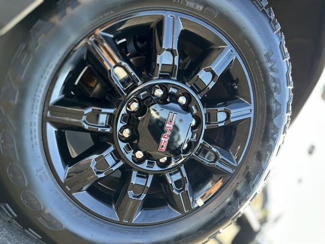 2025 GMC Sierra 2500HD 4WD Crew Cab Standard Bed AT4 Tucson AZ