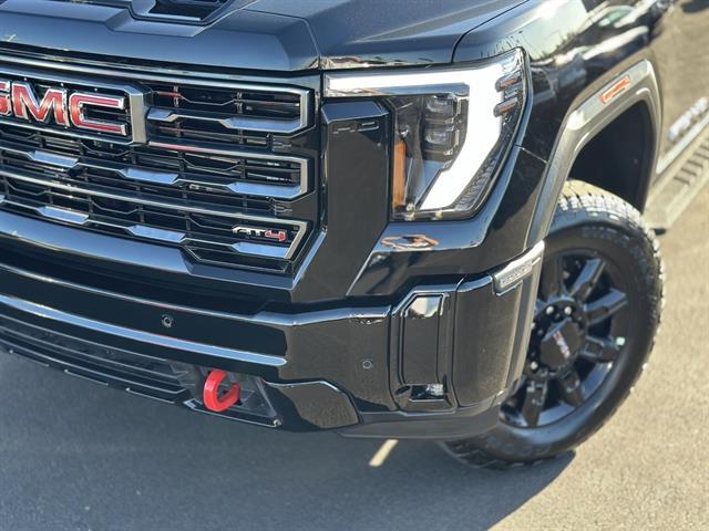 2025 GMC Sierra 2500HD 4WD Crew Cab Standard Bed AT4 Tucson AZ
